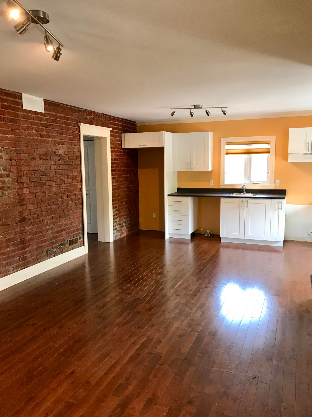 Logement 3 chambres à coucher — photo 2