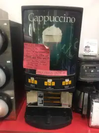 Cappuccino machine, working and clean