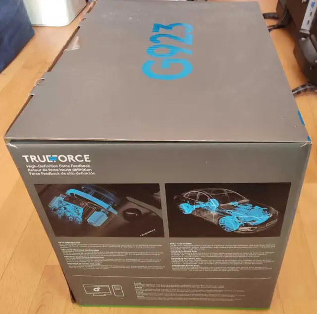 Logitech G923 Volant et pédales, Xbox Series X|S, Xbox One, PC in Xbox Series X & S in Longueuil / South Shore - Image 3