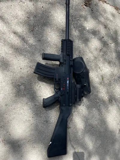 Tippman X7 Paintball Package - gun was used for 2 seasons but has not been used in many years, seals...