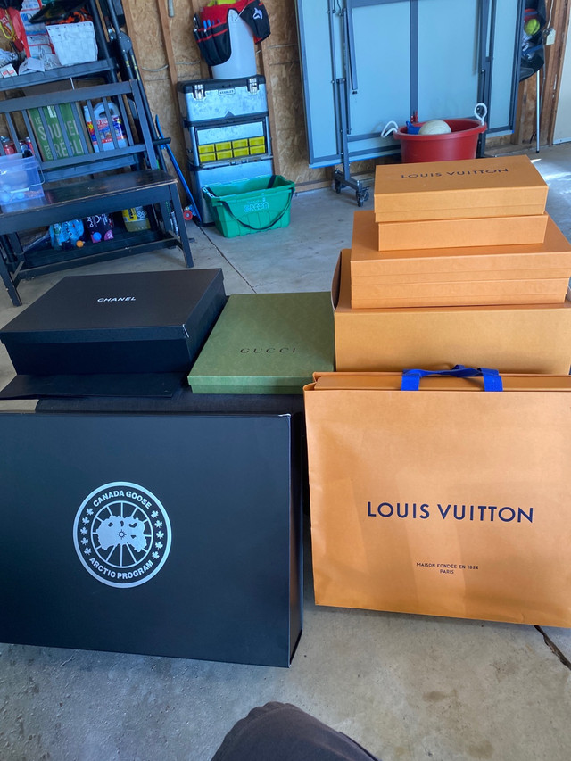 How to flatten a Louis Vuitton Box? 