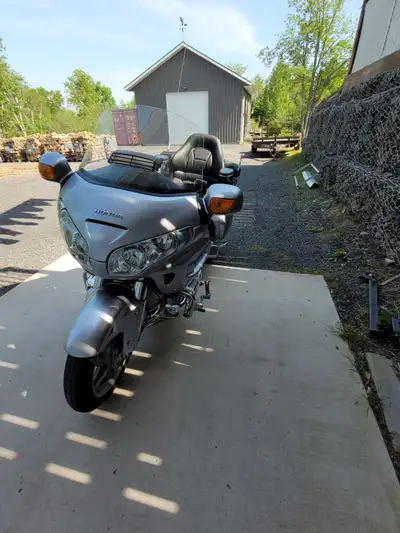 2009 Honda Goldwing GLD1800, Dealer maintained. New MVI, New tires, New windshield, Arm rests, Runni...
