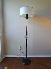 Vintage mcm stand lamp