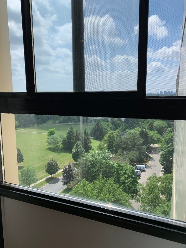 Large fully furnished master bedroom in highrise condo for rent Room