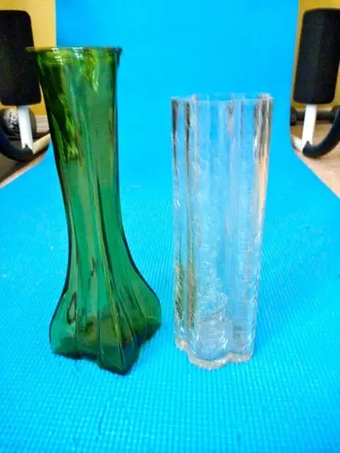 Choice of glass vases some vintage in Home Décor & Accents in Calgary - Image 3