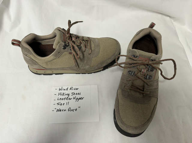 MENS' HIKING AND DRESS SHOES, SIZE 11, "LIKE NEW" in Men's Shoes in Medicine Hat - Image 3