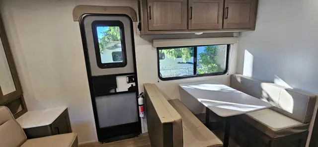 4-Season Grand Design Transcend ONE 151B in Travel Trailers & Campers in Campbell River - Image 4