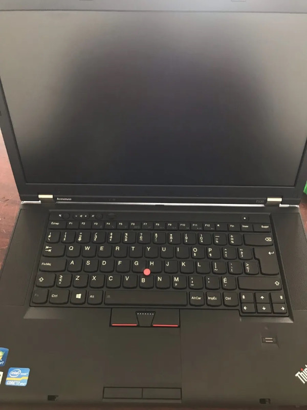 Lenovo ThinkPad 15.6" Core i5 2.6Ghz 8GB Ram 256GB SSD Win 10 in Laptops in Burnaby/New Westminster