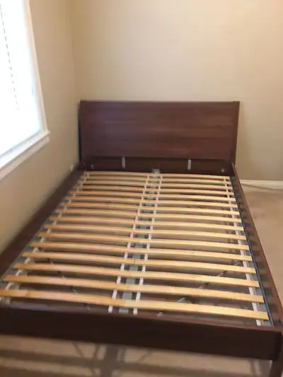 Excellent Like New condition Queen Size Bed, View more