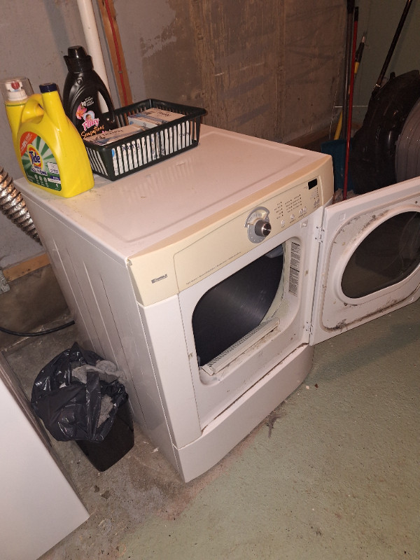 Front load dryer in Washers & Dryers in Fredericton - Image 3