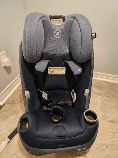 Maxi-Cosi Pria Max 3-in-1 Car Seat Infant to Toddler, manufactured in 2020, good for 10 years. Origi...