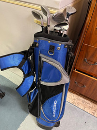 Left handed Junior golf clubs/bag