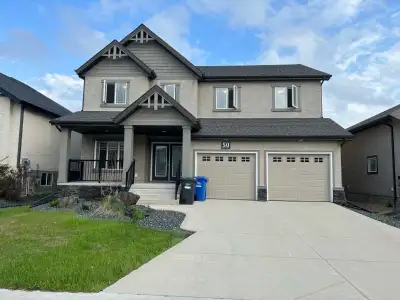 Great spacious Bridgewater new two Storey house with 4 bedrooms
