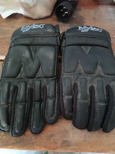 MYLEC Road Hockey Gloves, Size Men's S/M, Used, View more