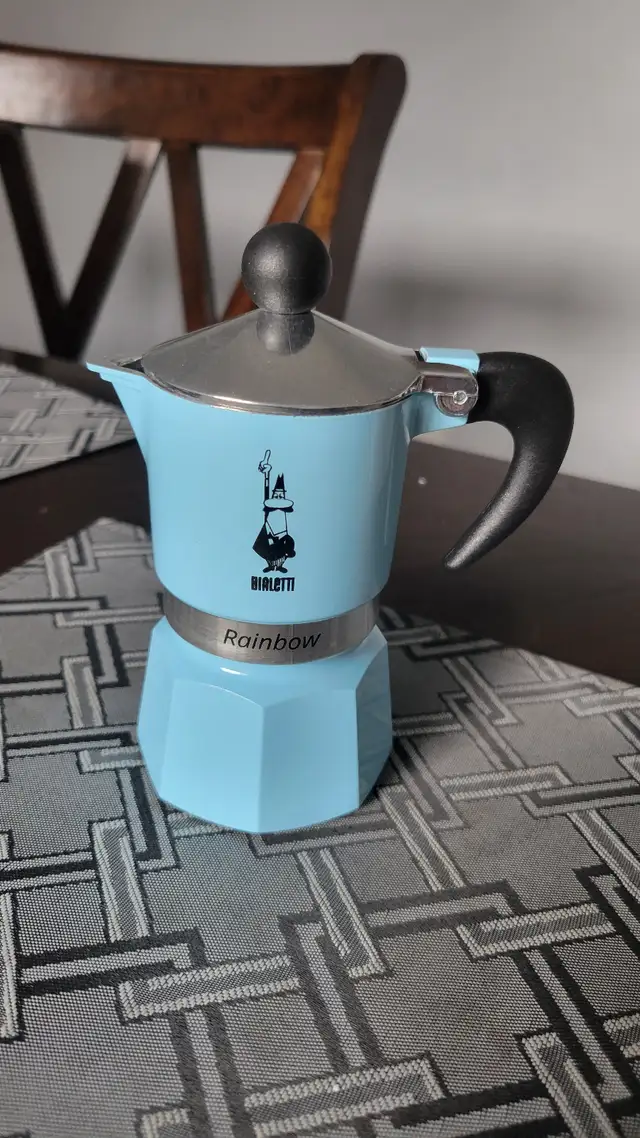 Bialetti Rainbow Single Cup Moka in Kitchen & Dining Wares in London - Image 2