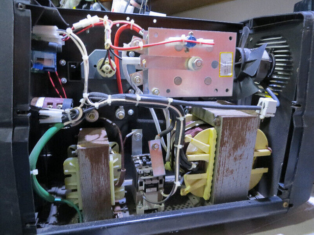 Clarke 130EN mig welder gas or flux core in Power Tools in Windsor Region - Image 2