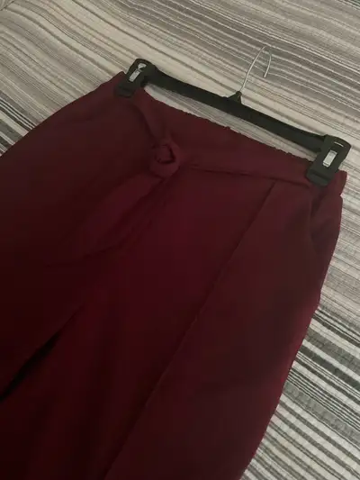 Located in McKenzie Lake SE New, arrived and didn’t fit. Shein Dress Pants, Size Small Legs are tape...