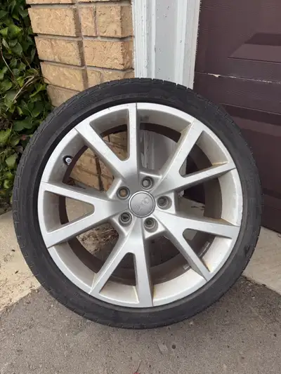 In good condition, rims of an A4 Audi
