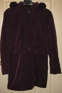 Ladies Winter Parka Jacket Removable Hood 8PS (6-8) As New Plum