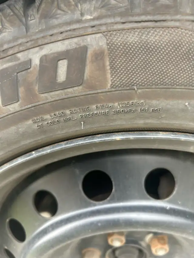 Buy Used Winter Tires (used only this past winter 2025/2026) in Tires & Rims in Mississauga / Peel Region - Image 6