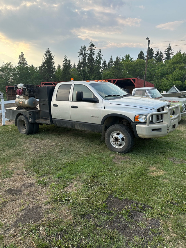 Dodge ram 3500 Cummins with welding deck dans Autos et camions  à Ville d’Edmonton - Image 2