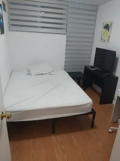 Room For Rent In Etobicoke Condo ! Furnished room with double bed in 3 bdrm renovated condo apartmen...