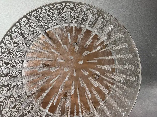 Dainolite 7 light Sienna Chandelier in Indoor Lighting & Fans in Hamilton - Image 3