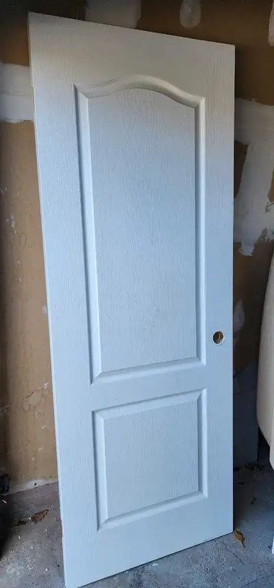 Good condition interior doors 2x 30 inch by 80 tall $45 1 x 32 inch by 80 tall $50 2 x 26 inch by 80...