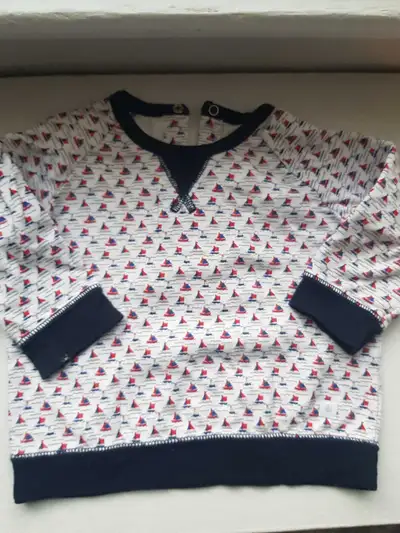 Lot chandails 6 mois Petit Bateau et monoprix , View more