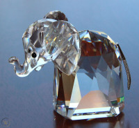 SWAROVSKI Crystal  LARGE ELEPHANT -  Metal Tail