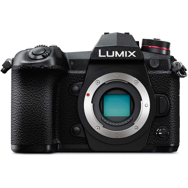 Panasonic Lumix Leica G9 Camera, lenses and accessories  in Cameras & Camcorders in Sault Ste. Marie