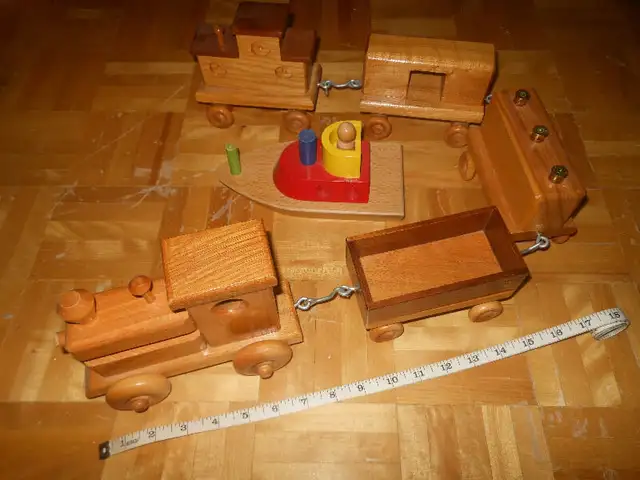 Train & boat in Toys & Games in City of Montréal - Image 2