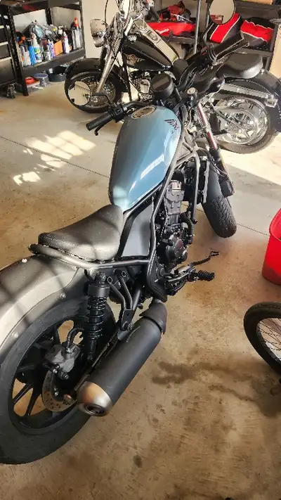 Selling a 2019 rebel 300 abs low k comes with saddle bags and all the hardware to mount them asking...