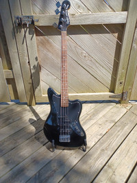 Fender Squire Jaguar bass