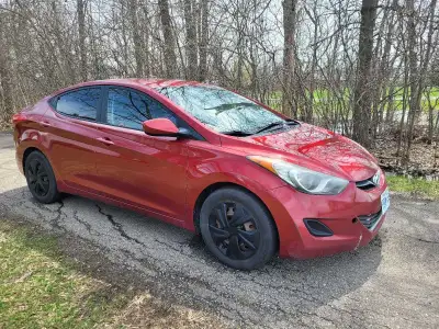 2013 hyundia Elantra, 313000km, newer tires, brakes, timing chain, oil and filters just changed. Run...