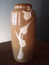 Petit pot en faience pottery