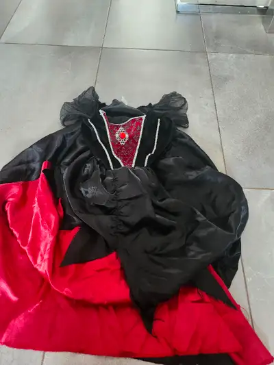 Costume robe vampire, View more