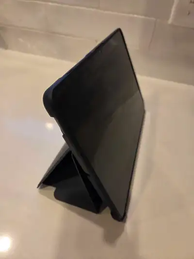 Samsung Galaxy Tab S9 FE MODEL SM- X510 128GB memory, 6GB RAM Almost brand new, barely used. Include...