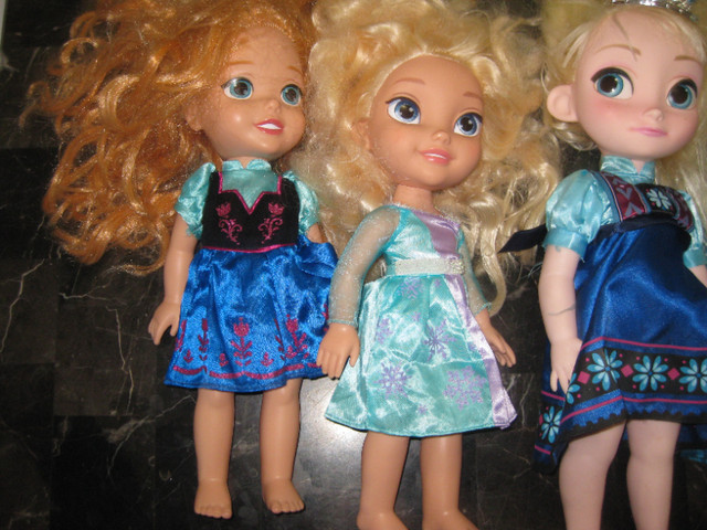 Set of 4 Disney Frozen Elsa / Anna Dolls - $55.00 obo in Toys & Games in Kitchener / Waterloo - Image 2