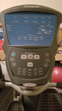 Octane xR6e Seated/Recumbent Elliptical