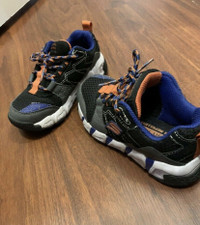 Sketchers running shoes 