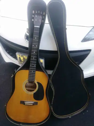 Granada acoustic guitar - Japan made, View more