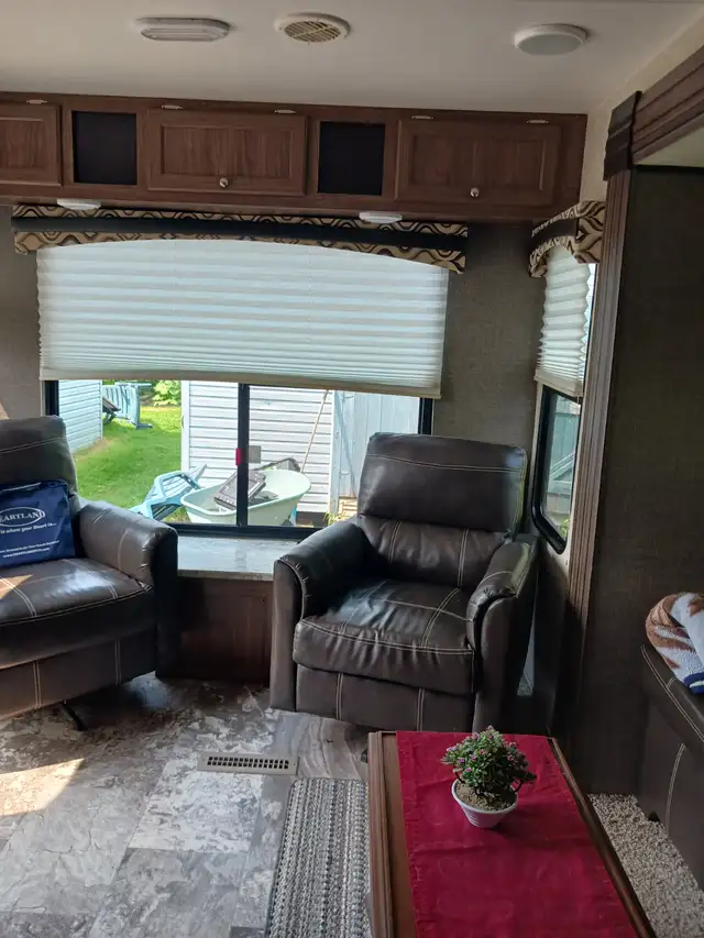 For Sale in Travel Trailers & Campers in Summerside - Image 7
