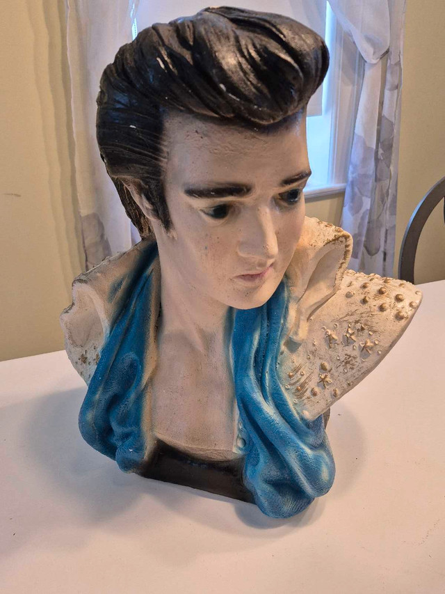 Large Vintage Elvis Presley Bust in Arts & Collectibles in Owen Sound