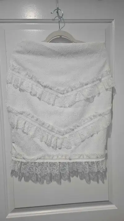 White Lace Skirt, Size Medium, View more