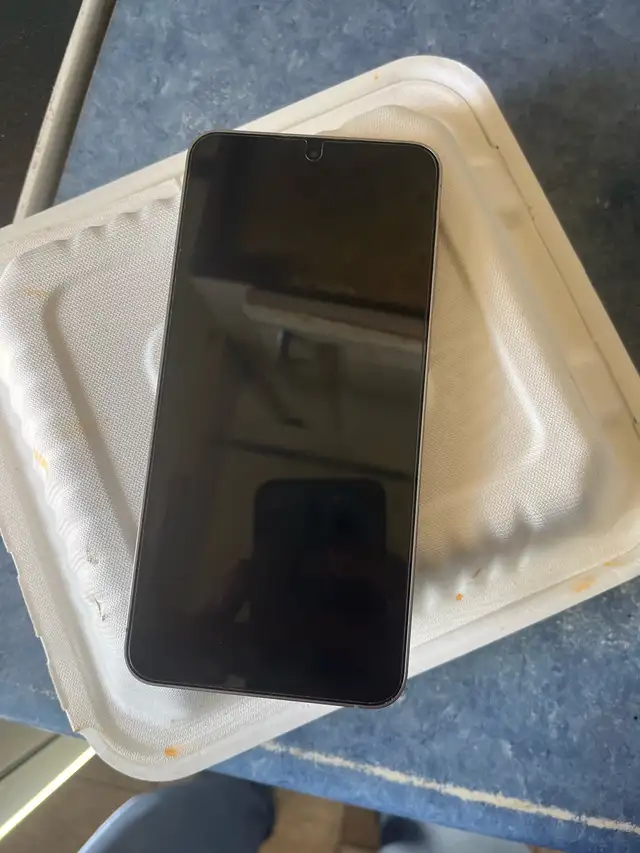 samsung s25 fe 128 gb like new