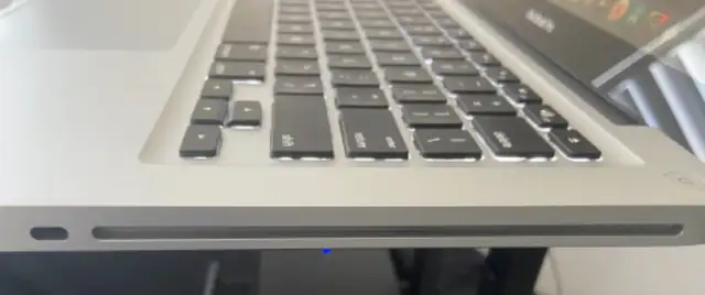 APPLE MACBOOK PRO 13INCH…NO LOW BALL OFFERS in Laptops in Oshawa / Durham Region - Image 10