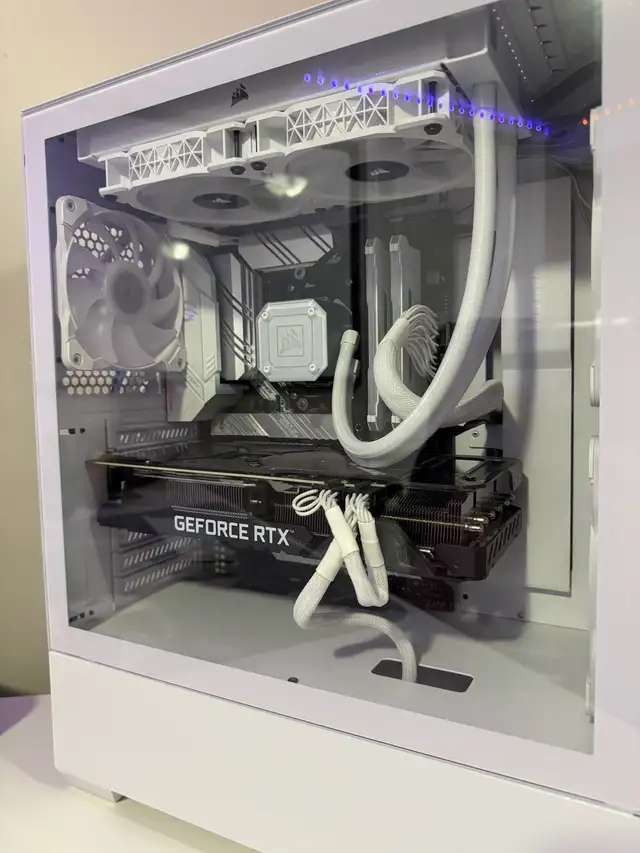  High-Performance Gaming PC - RTX 3070 Ti | Ryzen 7 5800X in Desktop Computers in Kingston - Image 4
