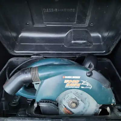 BLACK & DECKER WOOD HAWK CIRCULAR SAw, View more