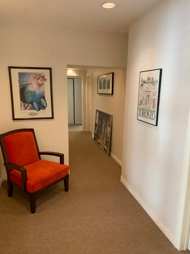 Offices small to medium, Eglinton-Mt.Pleasant next to new subway